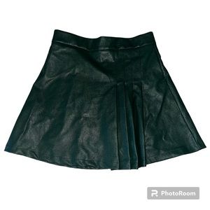 Chicwish size Medium skater skirt dark green